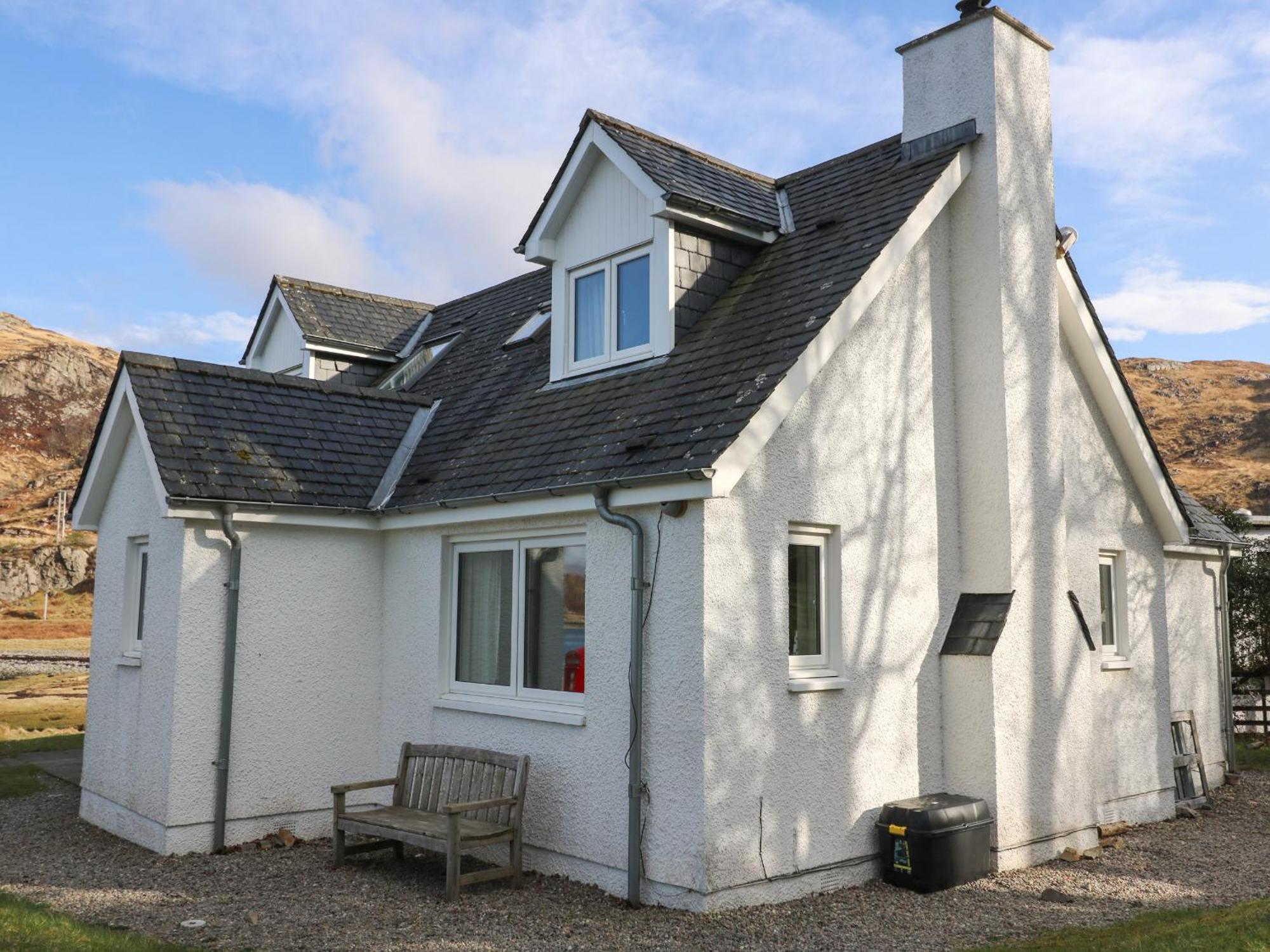 Viking Cottage Lochailort Exterior photo