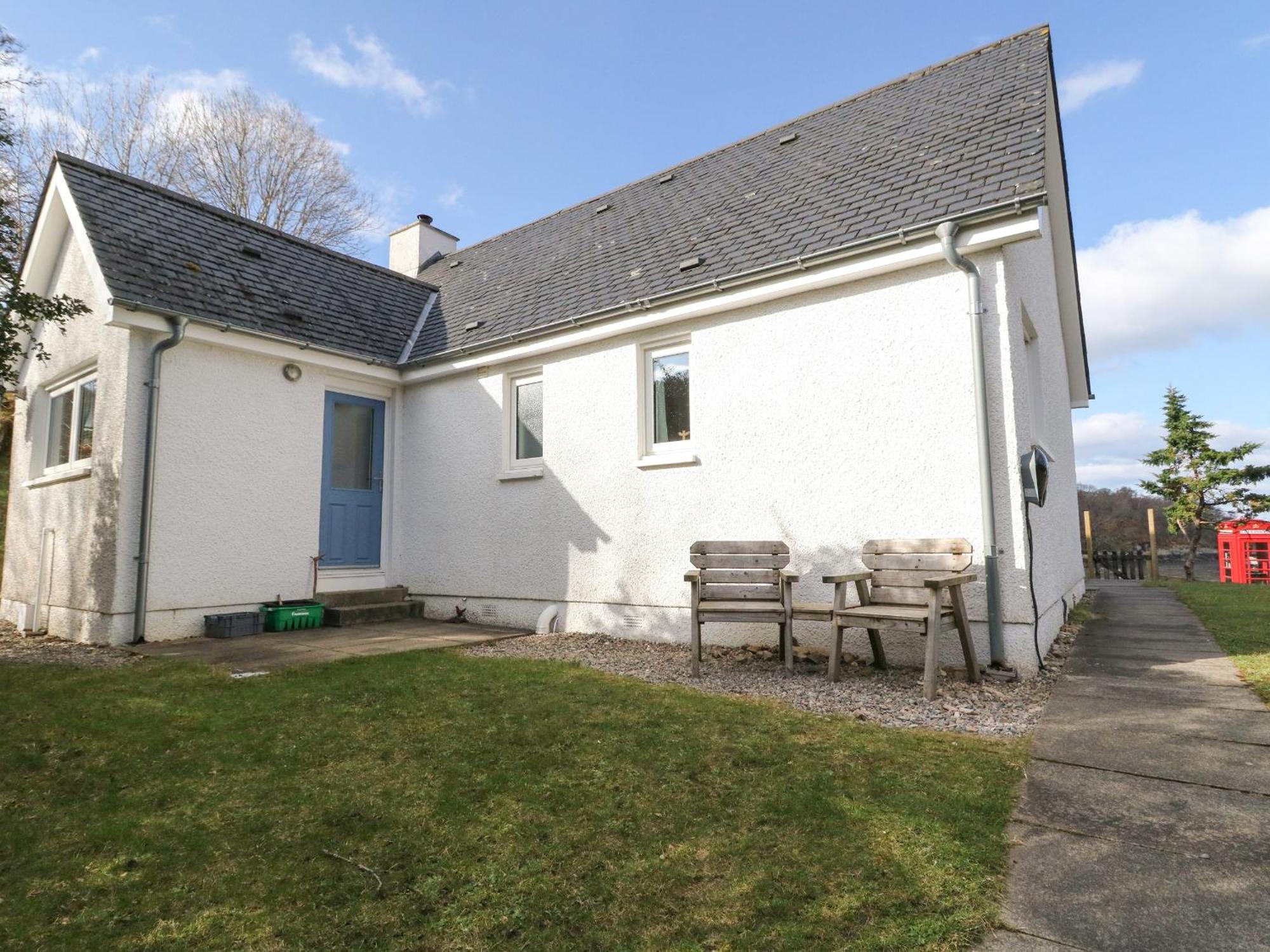 Viking Cottage Lochailort Exterior photo
